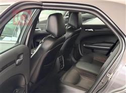 کرایسلەر 300